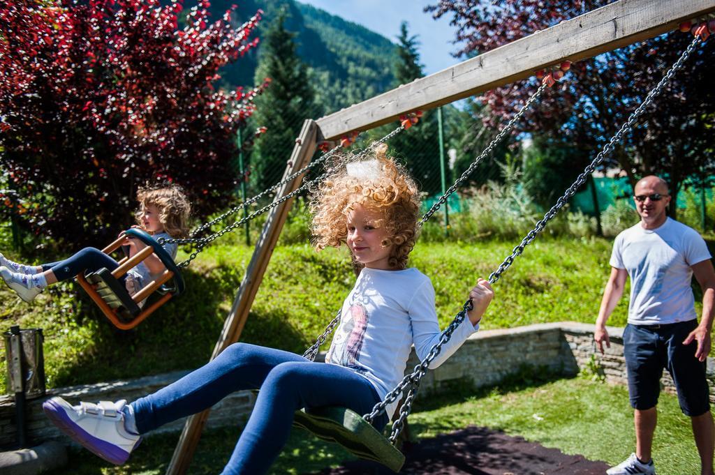 Villaggio Turistico Camping Cervino Antey-Saint-André Екстериор снимка