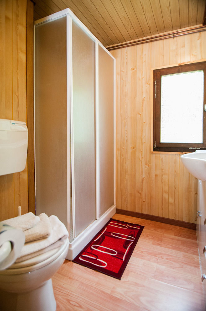 Villaggio Turistico Camping Cervino Antey-Saint-André Екстериор снимка