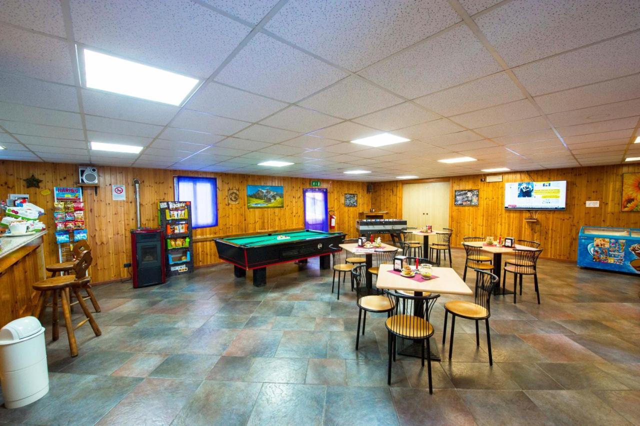 Villaggio Turistico Camping Cervino Antey-Saint-André Екстериор снимка